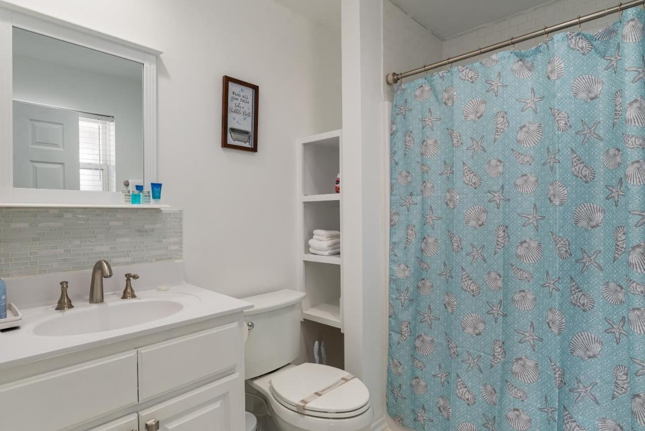 Strand Castle - Gulf Front! An Ideal Layout With Game Room, Small Private Pool, And Roof Top Crow'S Nest! Home Dauphin Island Buitenkant foto